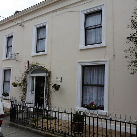 Mulgrave Lodge Дън Лийри Екстериор снимка