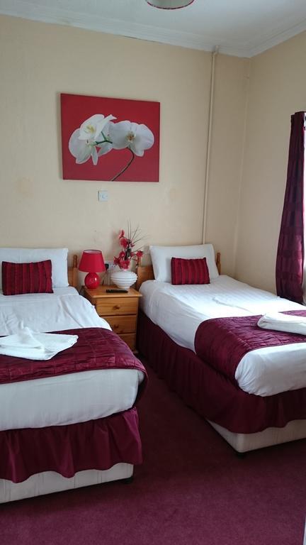 Mulgrave Lodge Дън Лийри Екстериор снимка
