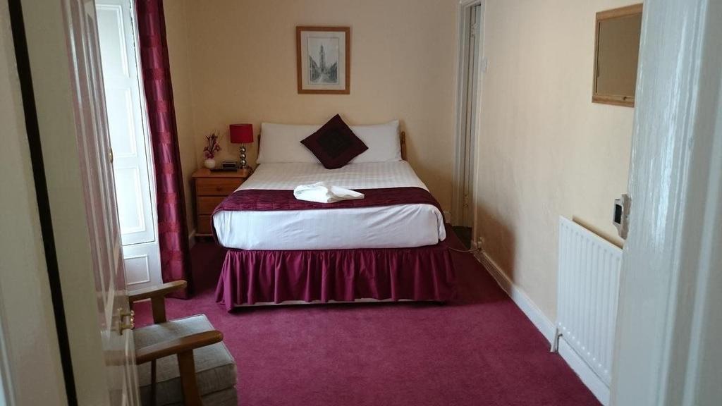 Mulgrave Lodge Дън Лийри Екстериор снимка